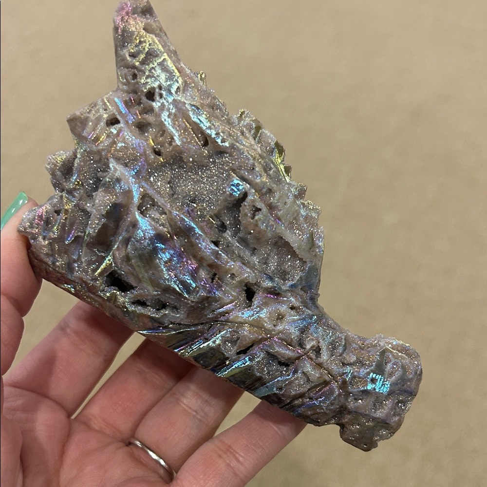 Sphalerite sparkly dragon head crystal - Picture 3 of 6